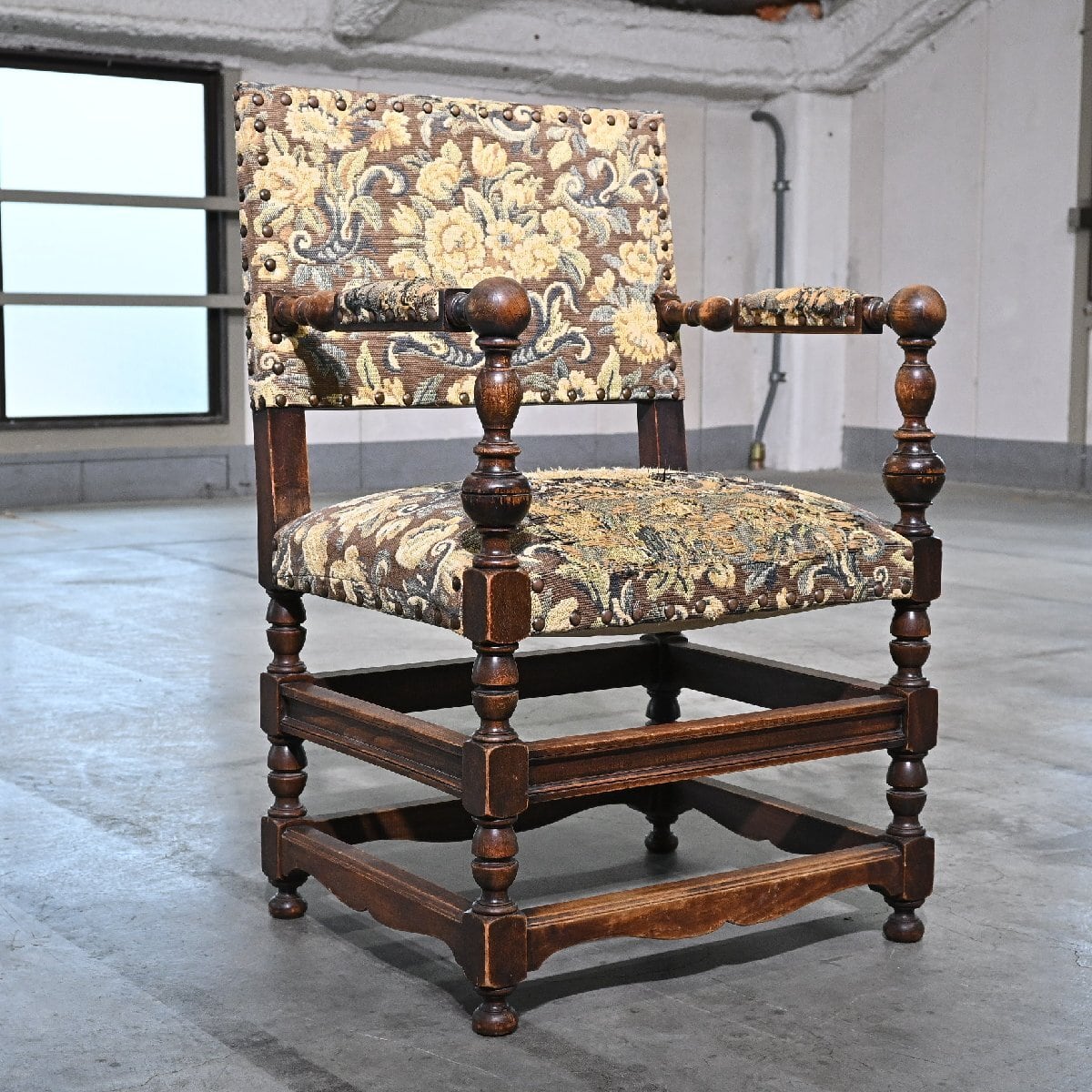 カリモク ドマーニ 25万「フォルザ」ダイニングアームチェア ダニエラ