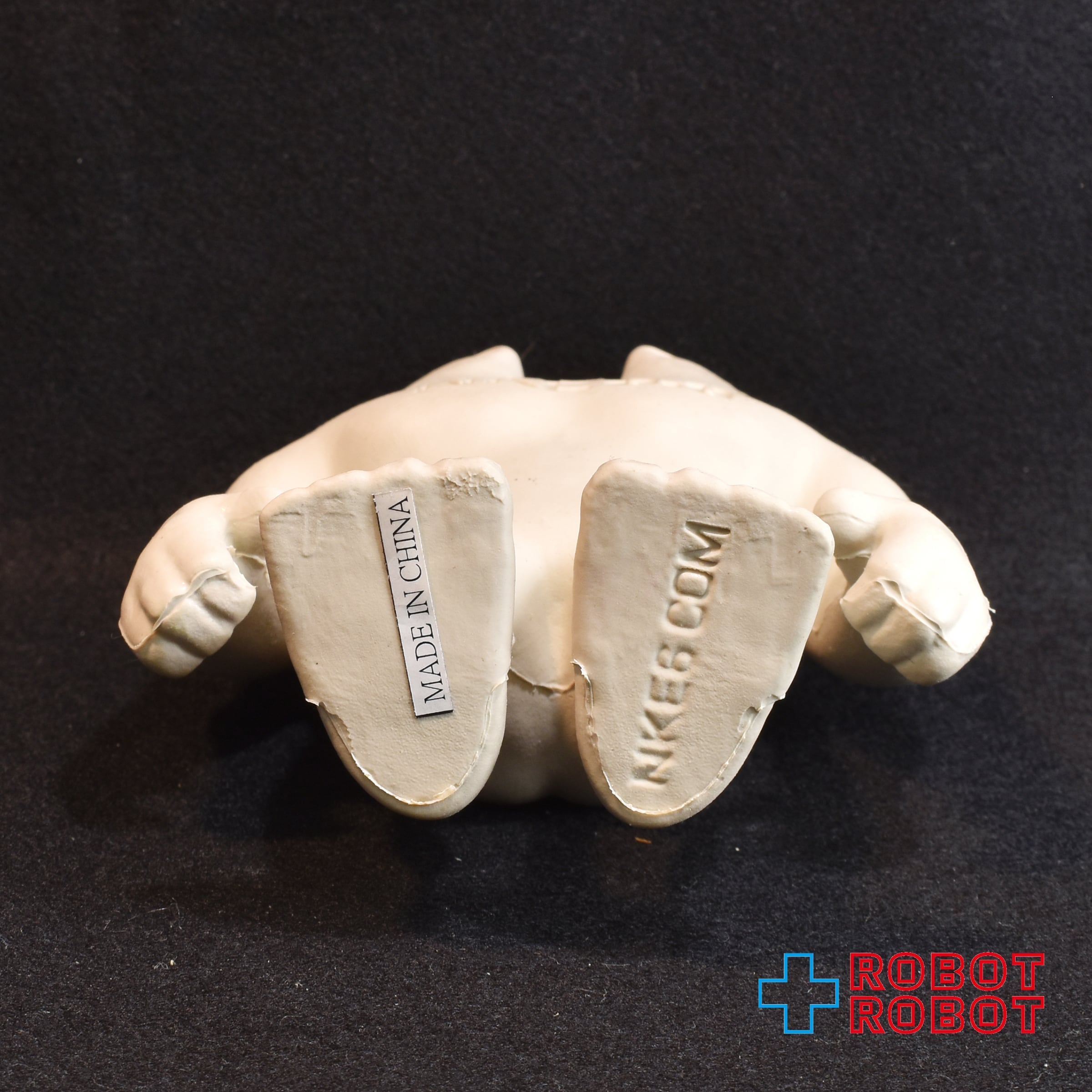 NIKE keynuts フィギュア　メディコムトイ　ホワイト NIKE keynuts フィギュア メディコムトイ ホワイト 超絶希少