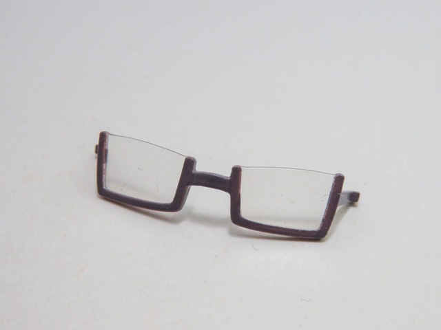 再入荷（A−ランク）【1725】 リーシア・エルフリーデン 小物パーツ メガネ　ねんどろいど