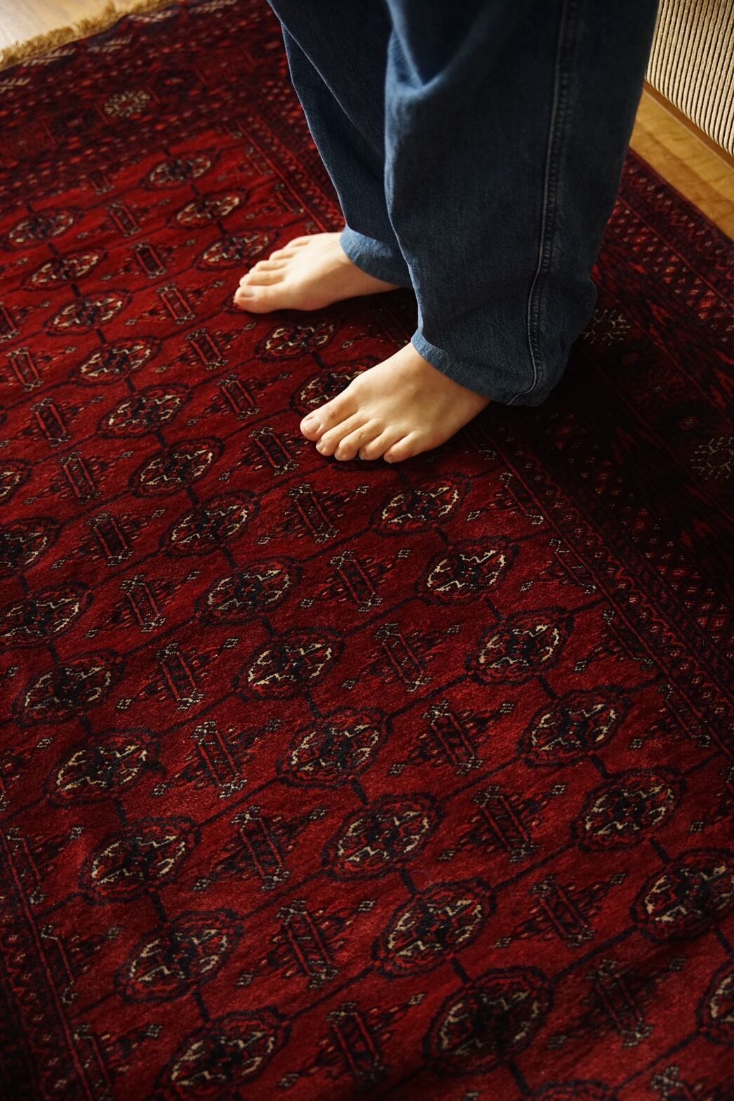 667-Vintage Turkmen rug