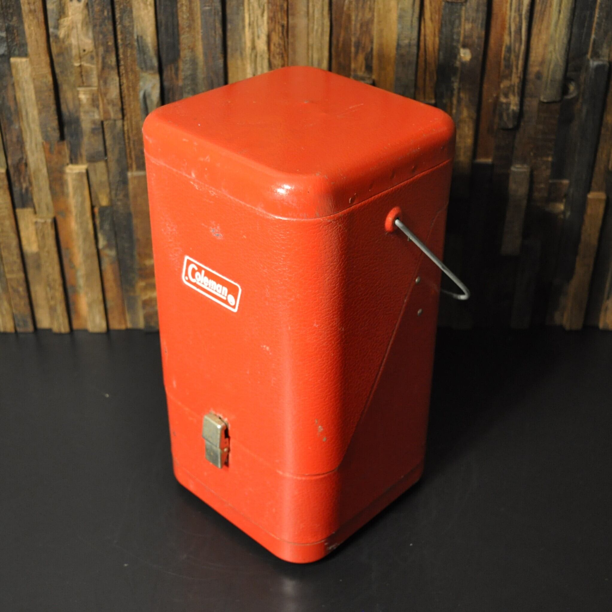 Coleman コールマン ガルウィング ランタンケース　ビィンテージ200等 コールマン ガルウィング メタルケース レッド ビンテージ 200系