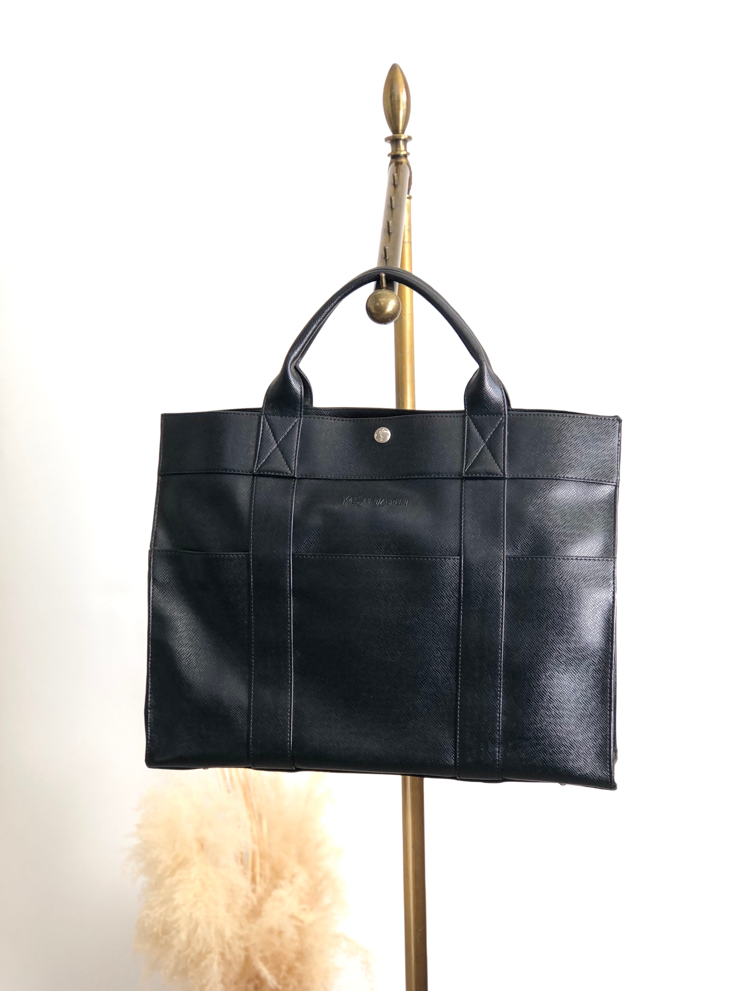 Yves Saint Laurent | VintageShop solo