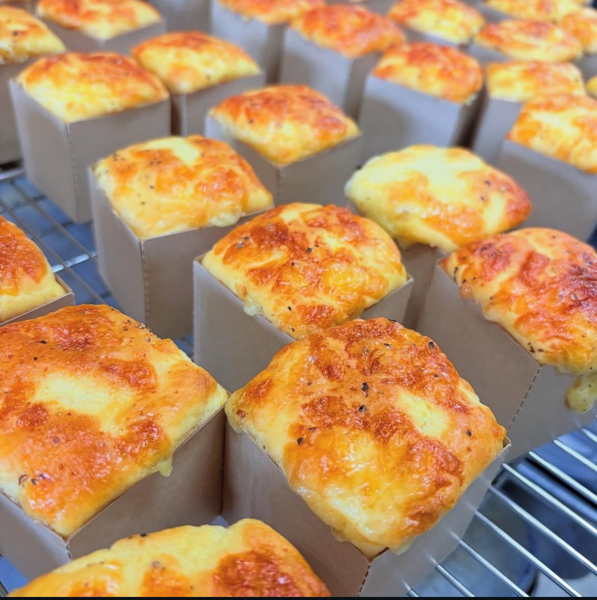 米粉パンのおまかせ６個セット　準備が出来次第お届けします。※内容のご指定はできませんのでご了承ください。