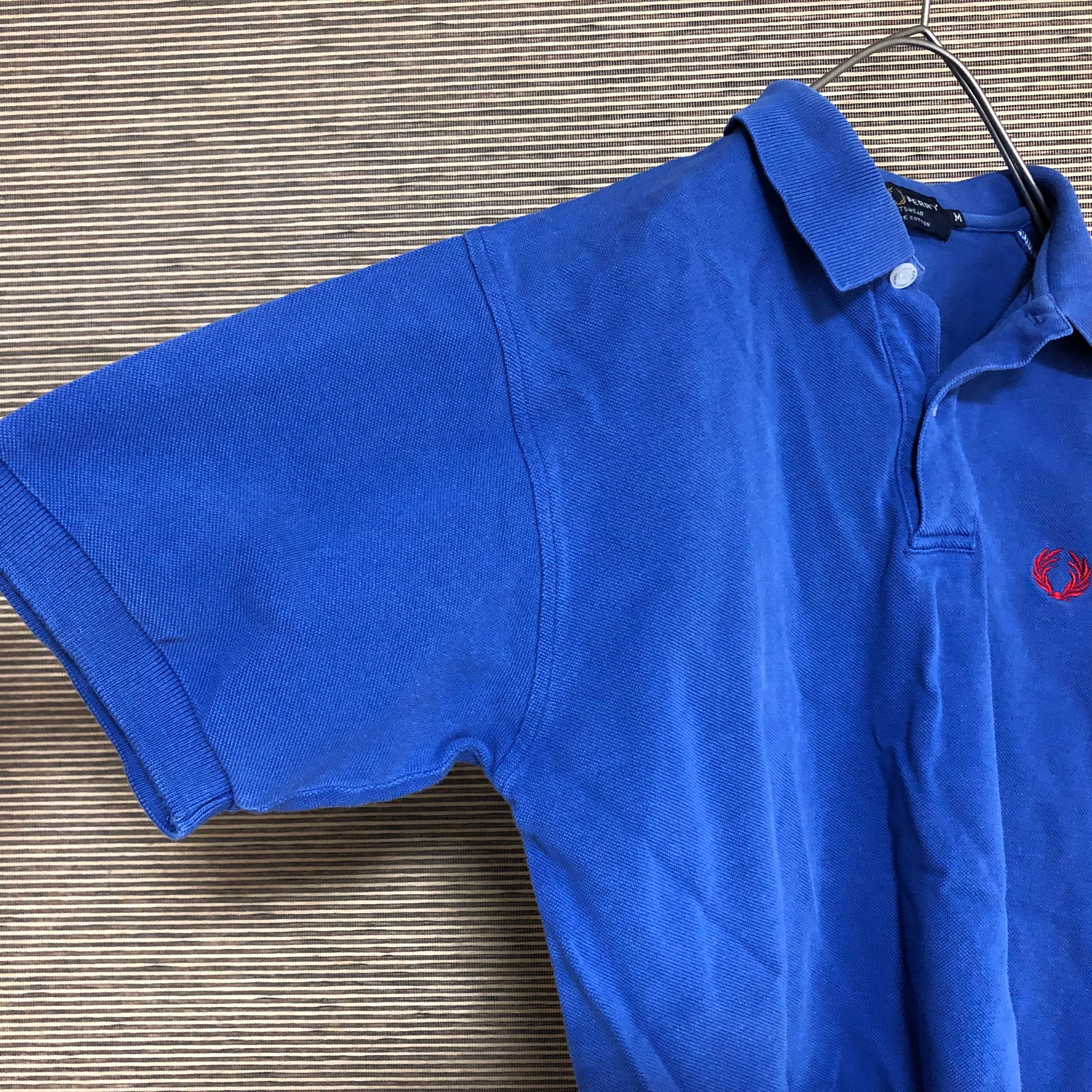 フレッドペリー 半袖ポロシャツ　刺繍　ワンポイントロゴ　青　赤　シンプル51 古着　fredperry