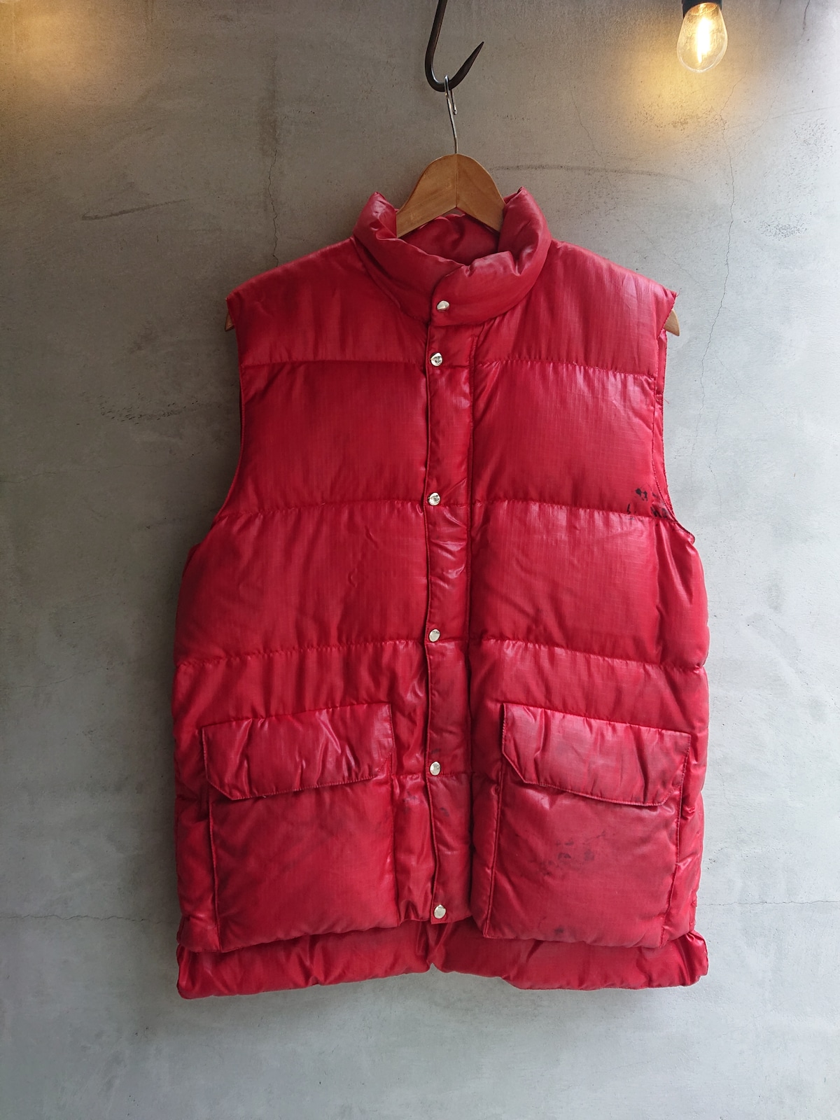 1970～80s Snow Lion DOWN VEST | BOW & ARROW WEB STORE