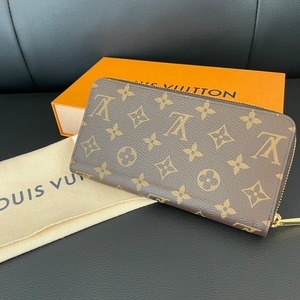 LOUIS VUITTON ルイヴィトン　ジッピーウォレットフューシャ