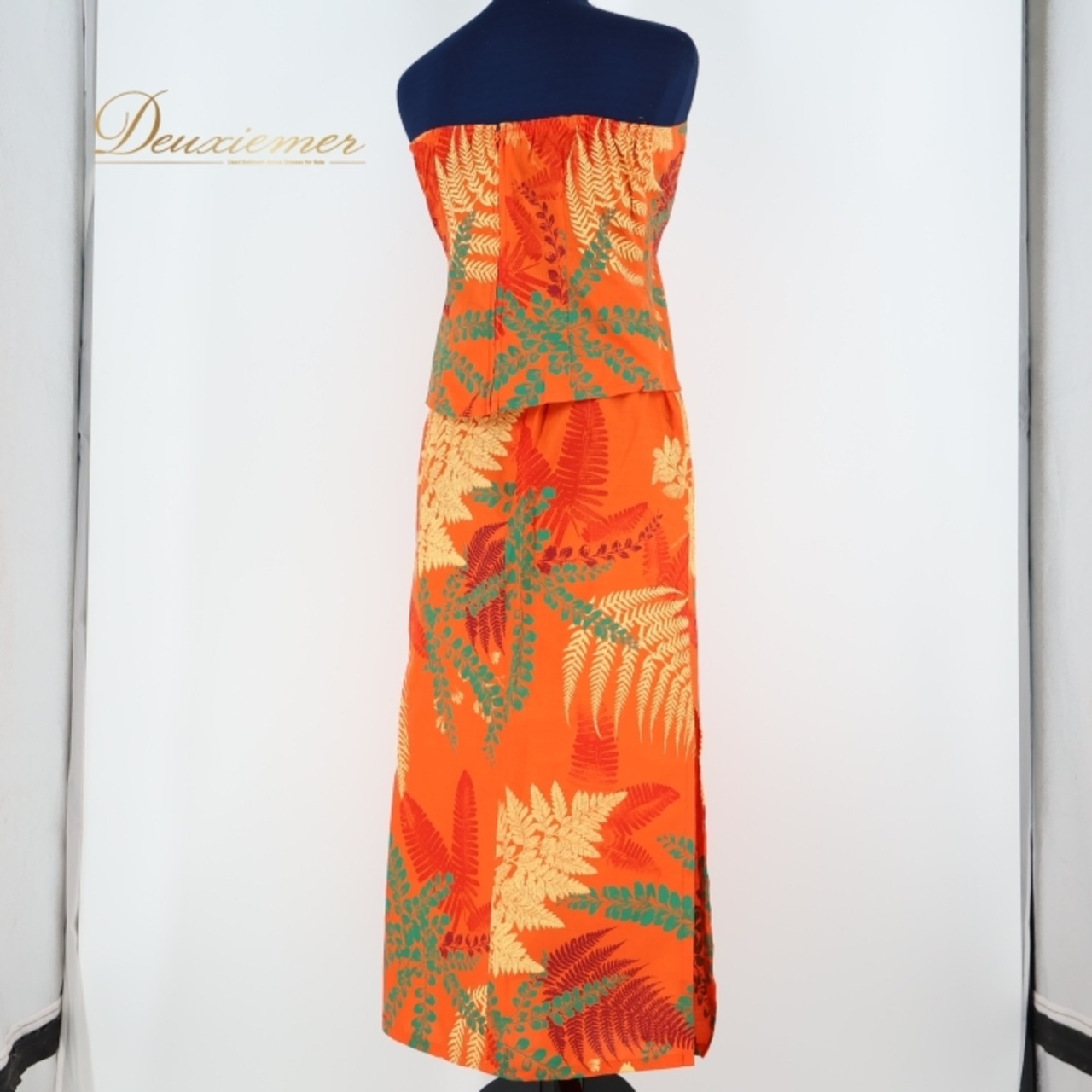 フラダンス 衣装 ツーピース セットアップ 上下セット オレンジ系 アロハスタンダード 日本製 ハワイアンプリント グランジ加工 アロハ かわいい 華やか 鮮やか おしゃれ ALOHA STANDARDS グリーン系 イエロー系 レッド系 橙 緑 黄 赤 フラ ダンス フラダンス衣装 セットアップ ハワイアン アロハ柄 レディース スリットスカート ステージ衣装