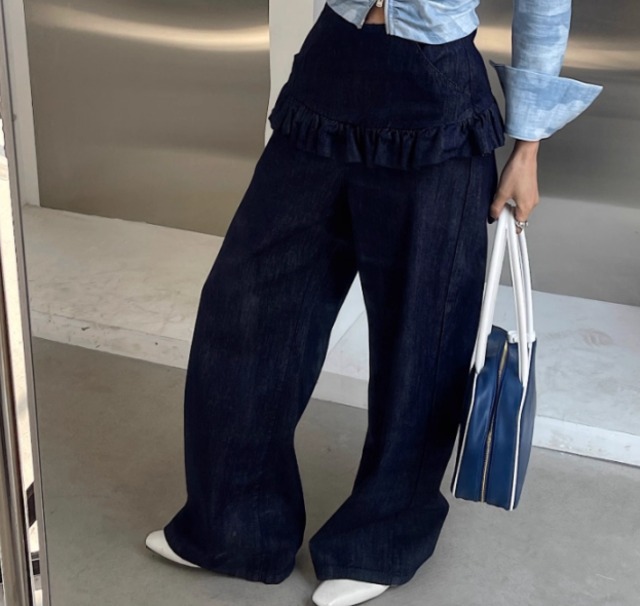 フリルワイドレッグパンツ　　202504