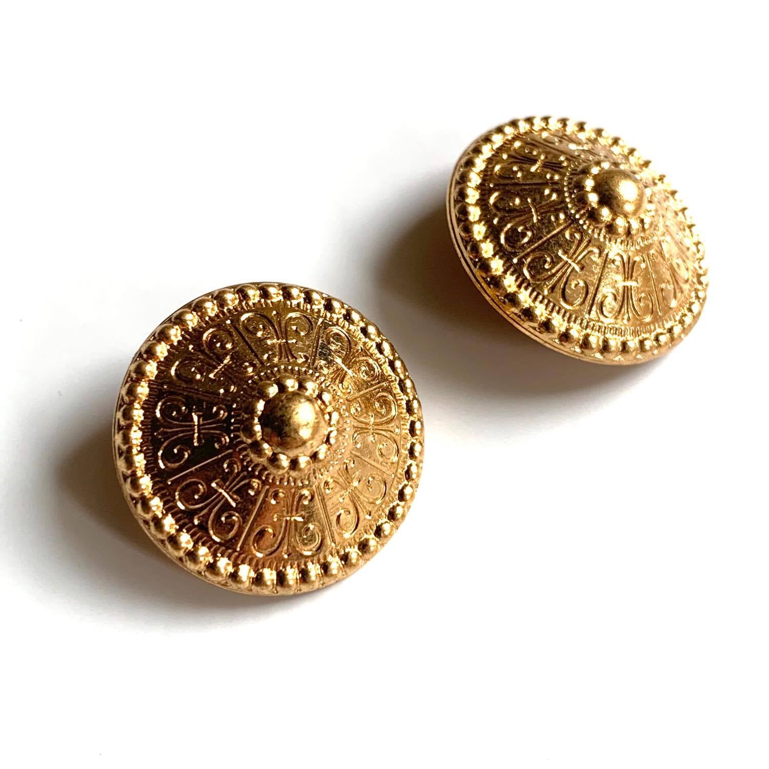 最終入荷〉60's三角錐型ヴィンテージボタン（22mm） | Dua