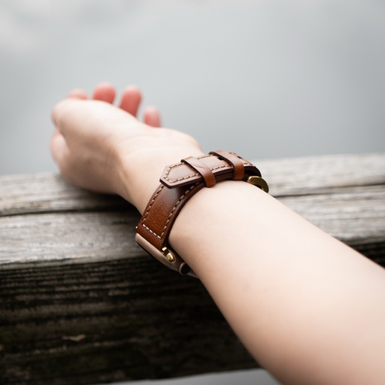 AppleWatch用レザーバンド【茶】 - Luxe[リュクス]