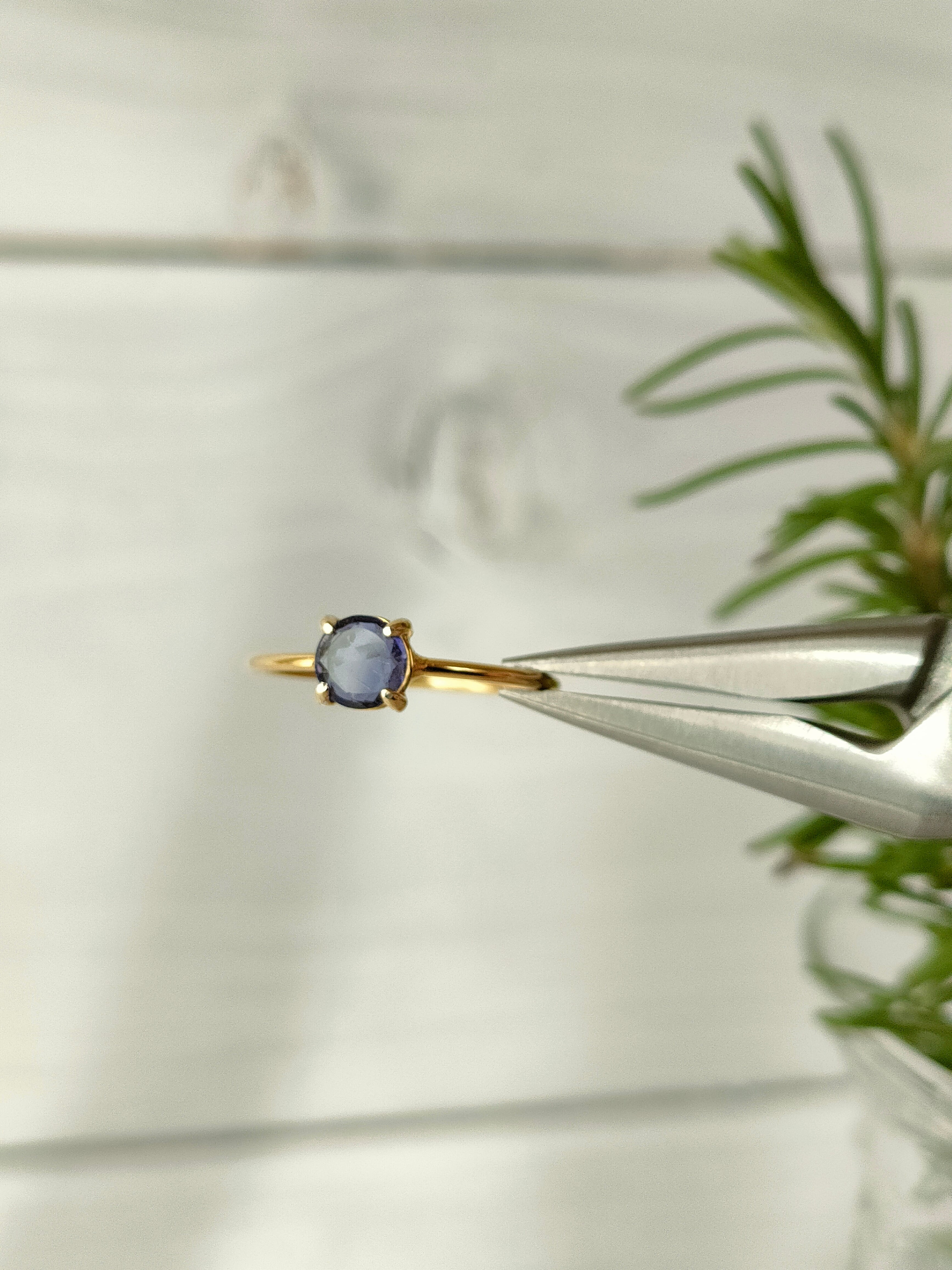 アイオライトリング