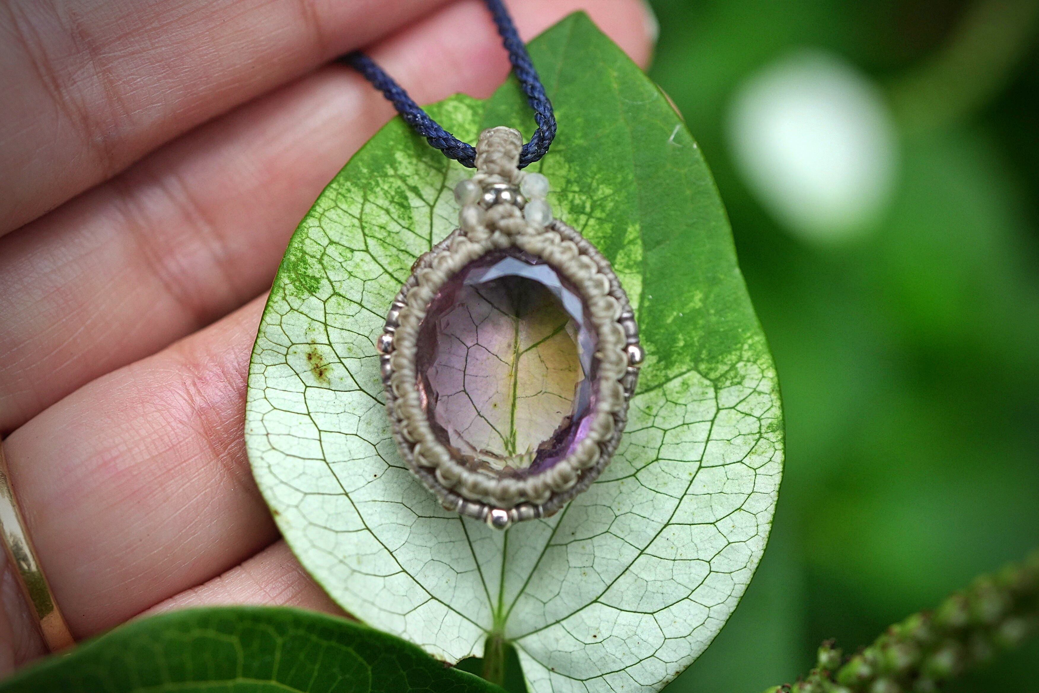 ファセットカット★宝石アメトリン マクラメネックレス 2053