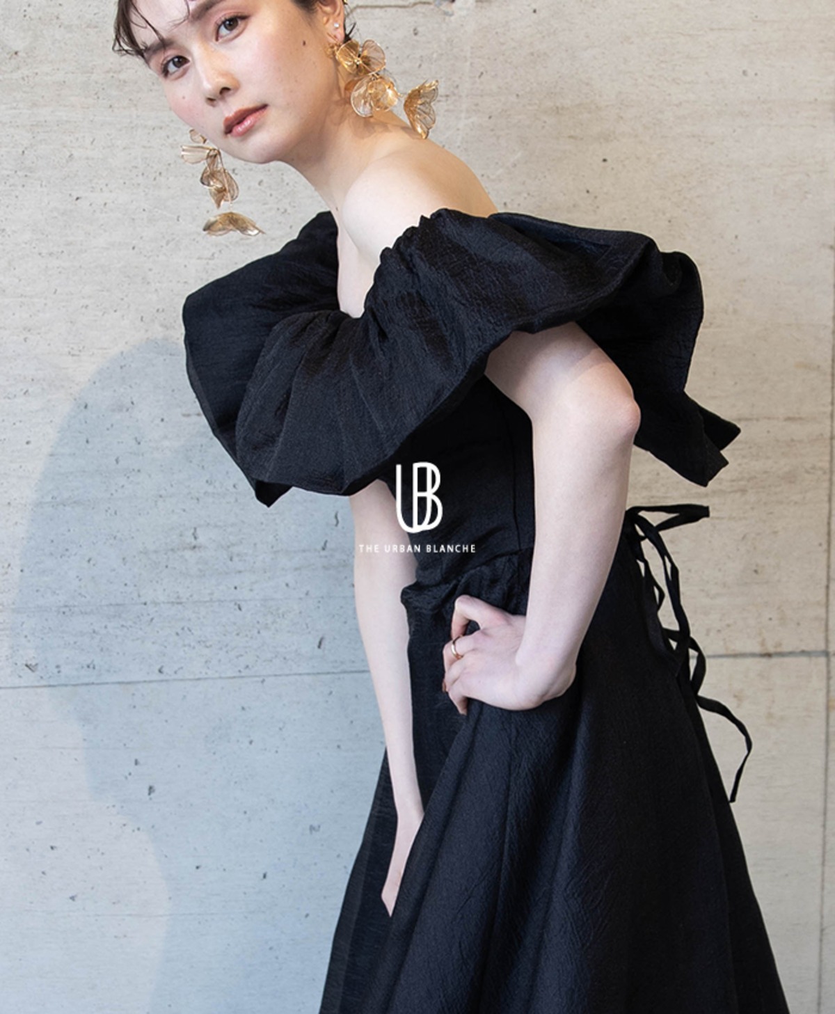 THE URBAN BLANCHE CD39 黒 ドレス ピアス付（【THE URBAN BLANCHE  