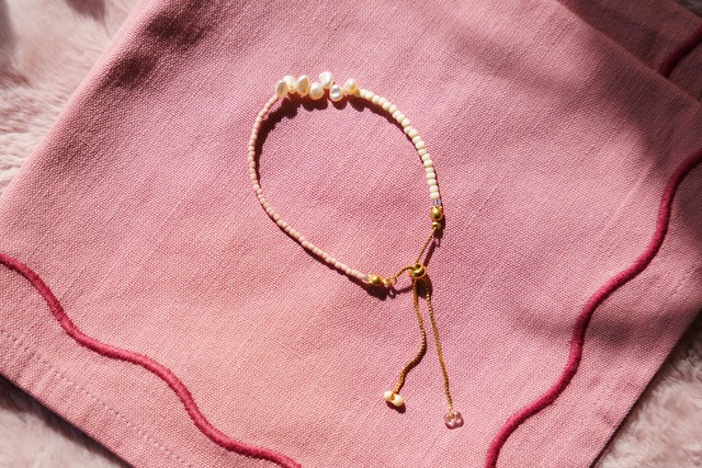 包み合う記憶｜淡水パールブレスレット｜ B