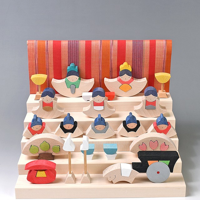 雛人形｜ひな人形｜初節句｜コンパクト｜おしゃれ｜モダン｜インテリア｜プレミアム｜こだわり｜おすすめ｜組み木デザイナー｜小黒三郎｜組み木｜木製ひな人形　KH415　銀杏円びな五段飾り（普通垂幕/赤）