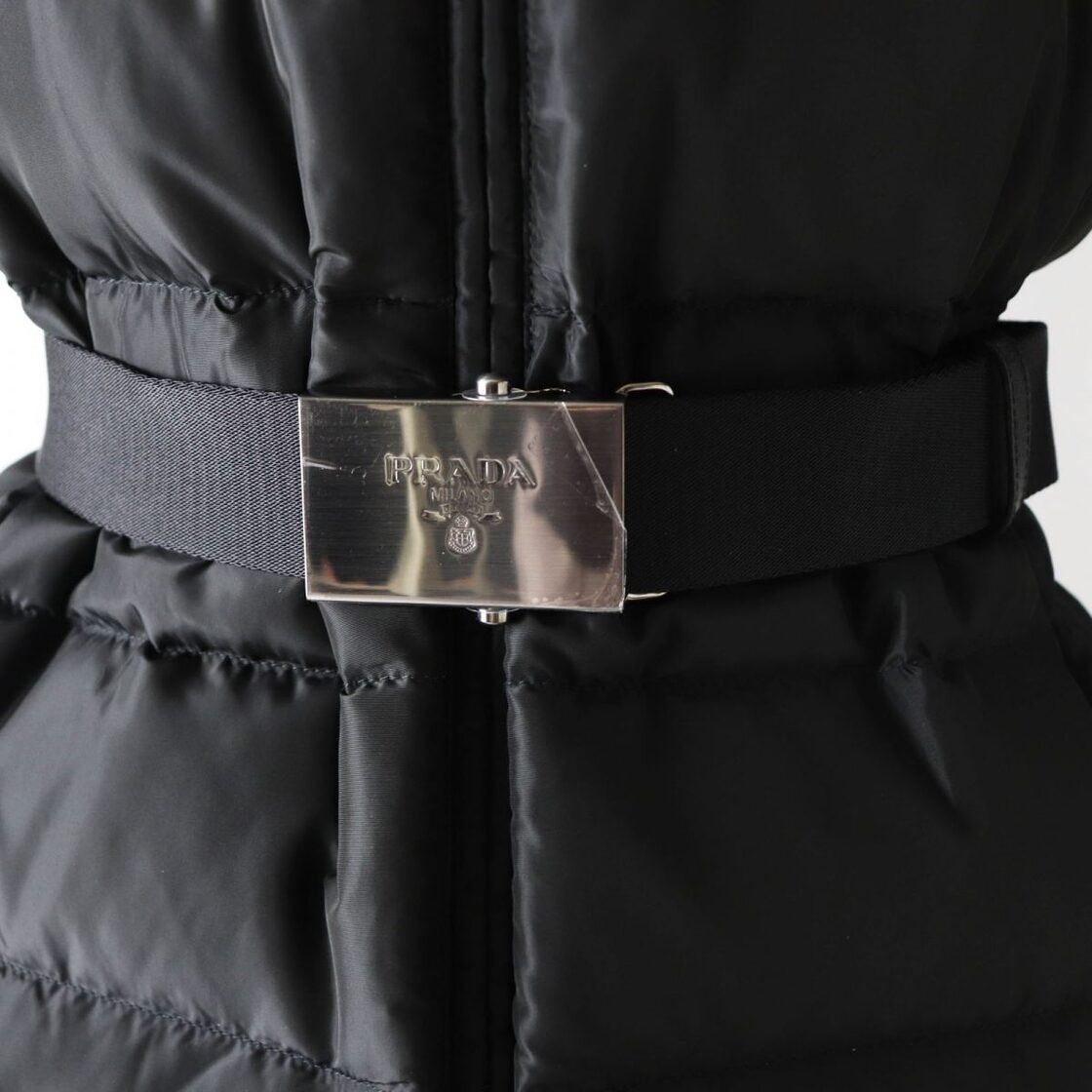 未使用品◎正規品 22年 PRADA プラダ レディース ロゴベルト フード 