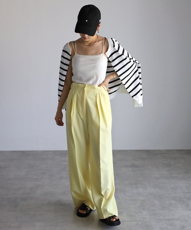 カップ付きバッククロスキャミソール