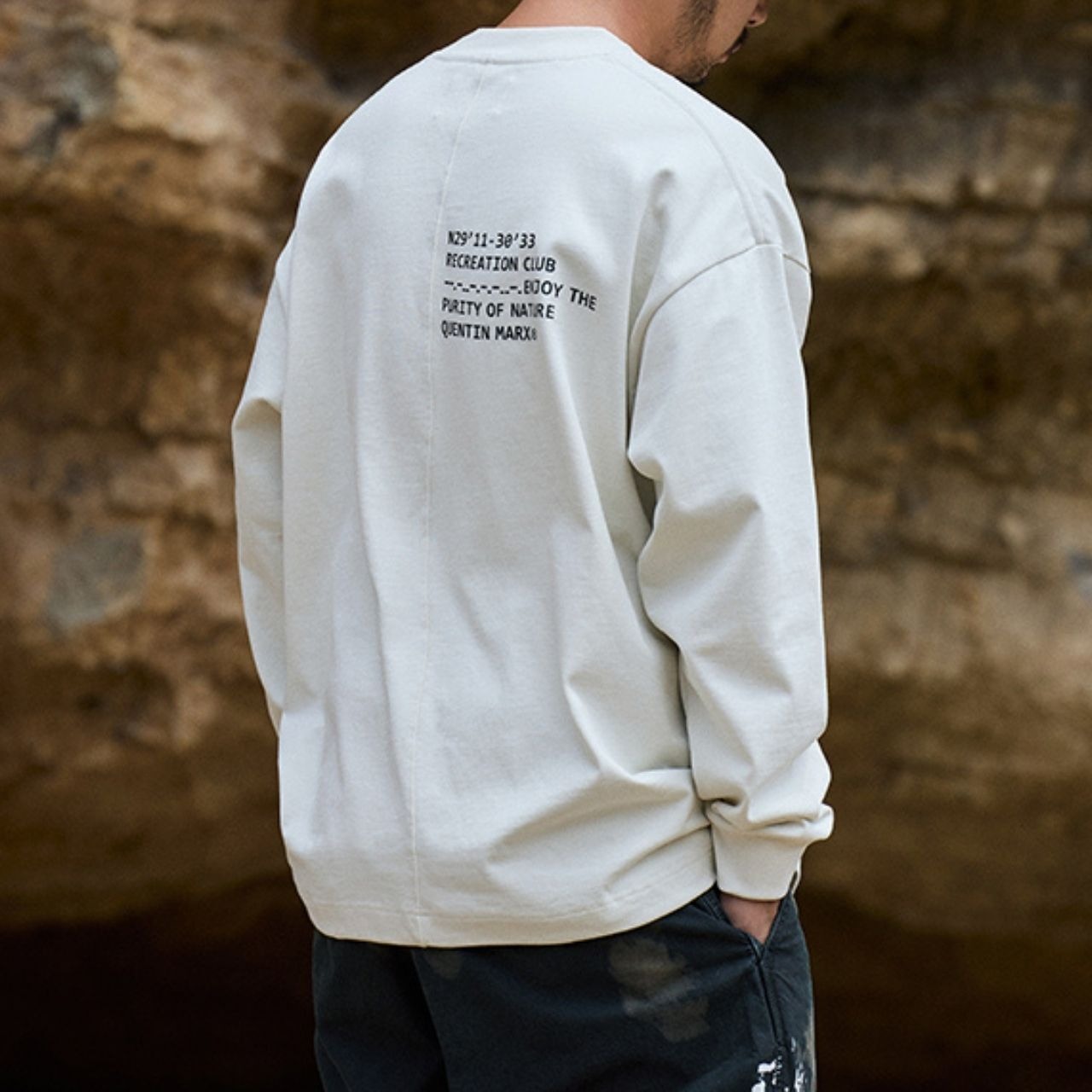 バックメッセージロゴベーシックロングTシャツ　1162