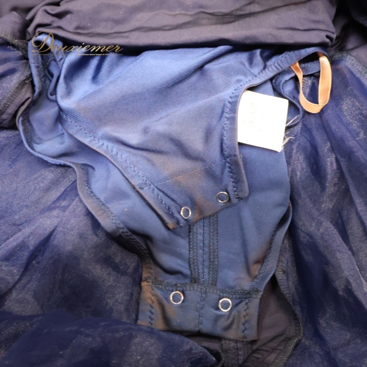 社交ダンス 衣装 タカダンス TAKADANCE スタンダードドレス ワンピース ドレス ネイビー 紺 デモ 競技 フリル レース 上品 かわいい 白 ネイビー系 大人 レディース ドレスアップ おしゃれ パーティ フェミニン