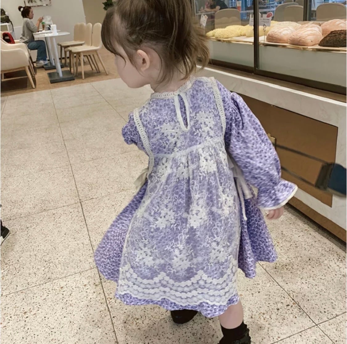 フラワーレースエプロンワンピース＊°+   》》》  》》》  》》》キッズファッション　海外子供服　エプロン　レース　ワンピース   花柄　