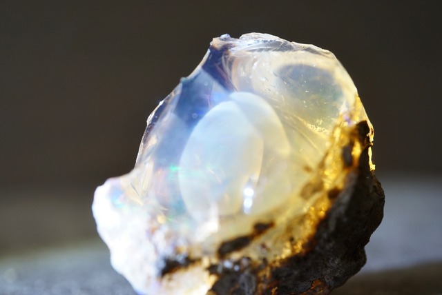 エッグ・イン・オパール Opal Egg 1331