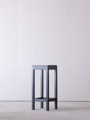展示台　黒【込】