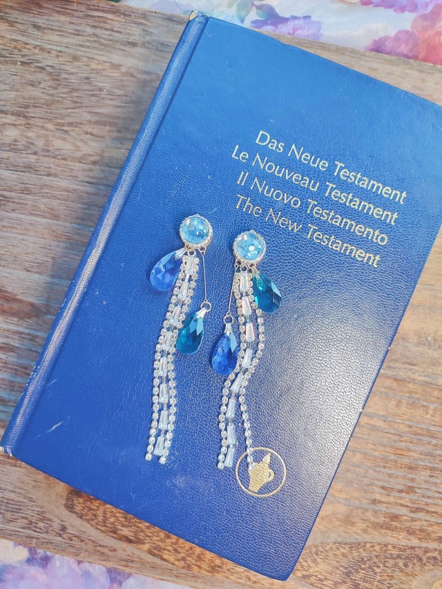 【SAPPHIRE BLUE SUN DROP RAINY EARRING／（XX348） 】