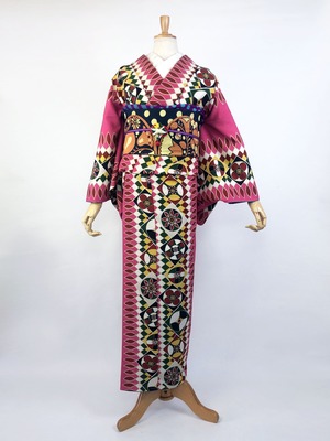 【数量限定色・M寸即納品あり】ポリエステル小紋　「Gentle Shield」 ピンク