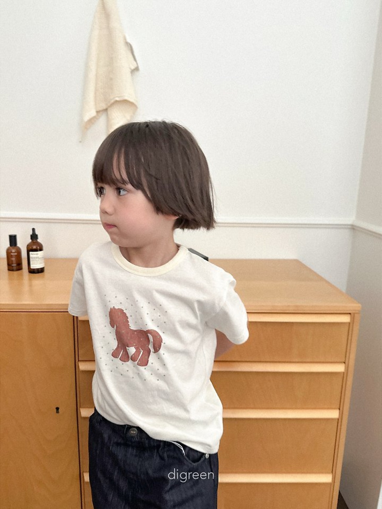 [DIGREEN] Star Pony T-shirt / [디그린] 스타포니티