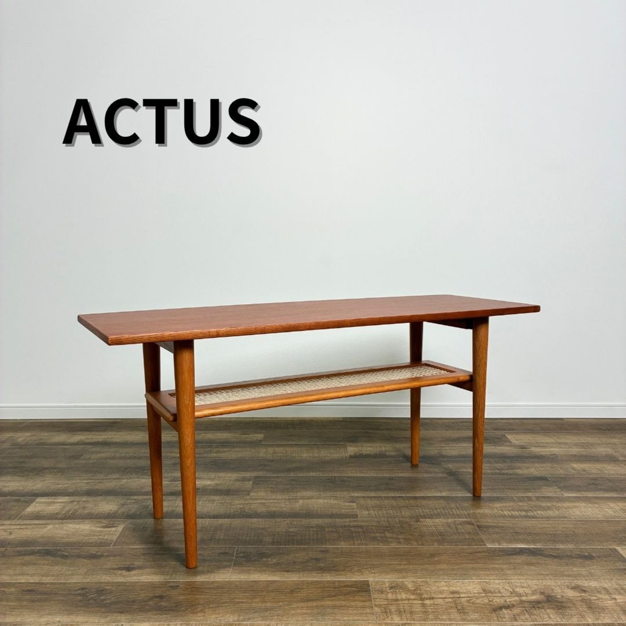 ACTUS H.W.F LIVING TABLE アクタス H.W.F リビングテーブル ローテーブル ウォールナット材 オーク材 ラタン【中古】【250サイズ】