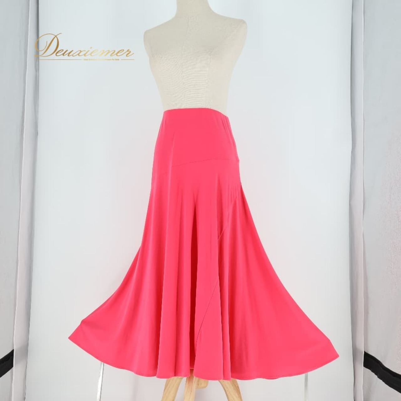 社交ダンス 衣装 スカート ピンク系 チャコット Chacott 日本製 練習 レッスン 無地 シンプル 鮮やか 上品 かわいい 伸縮 ストレッチ おしゃれ 明るい ダンス衣装 イベント ステージ パーティー