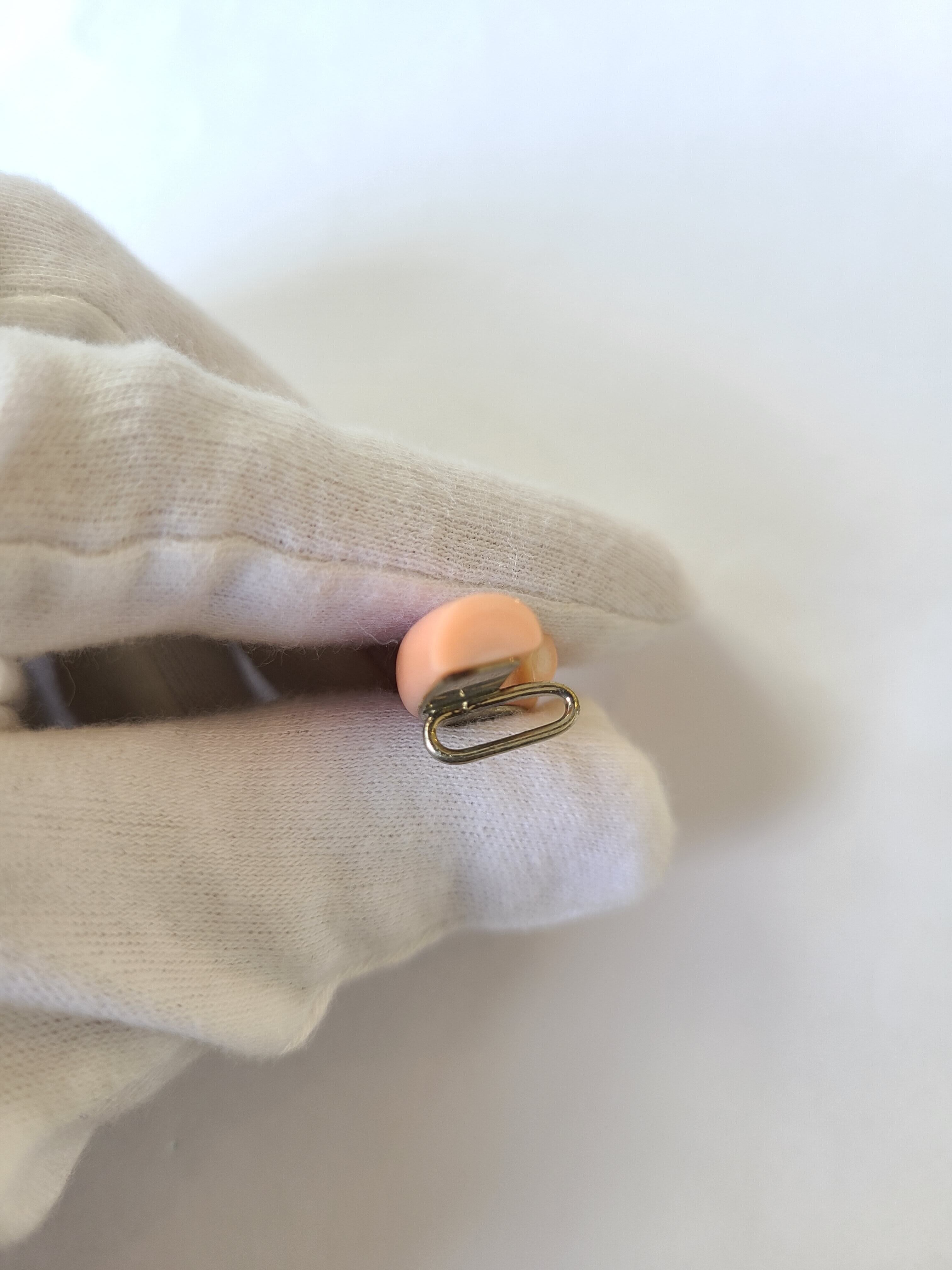 宝石珊瑚 帯留め 001【商品紹介動画が商品説明からご覧いただけます