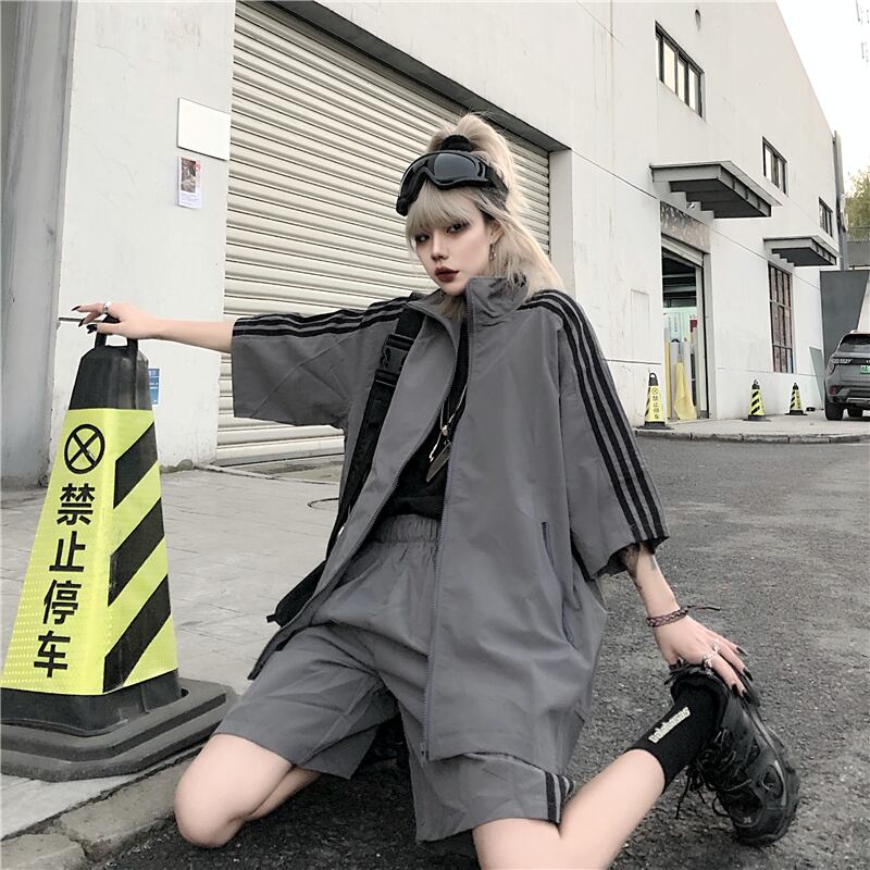 新品 KOREAサイドラインジャージセットアップ メンズレディース 大人