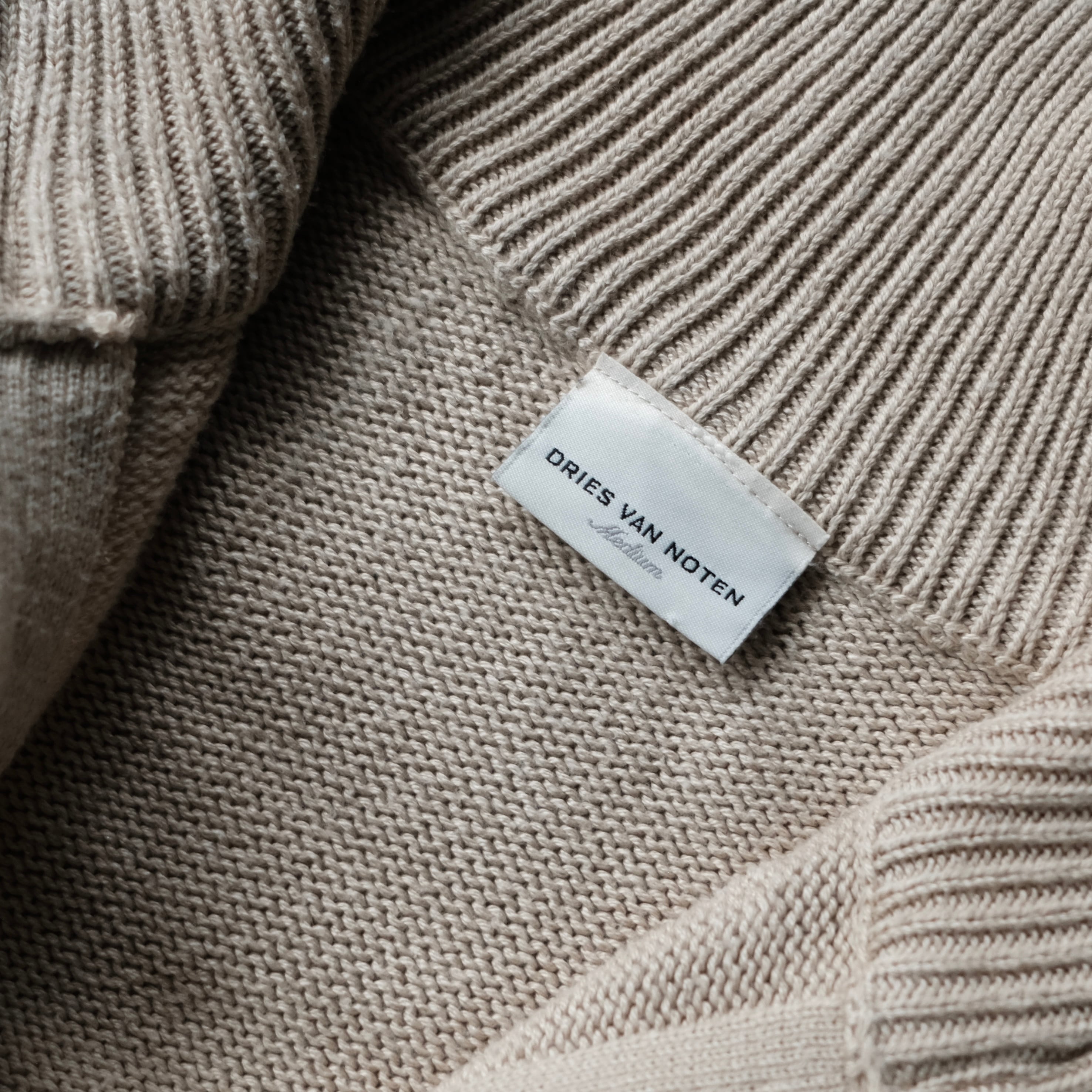 DRIES VAN NOTEN ゴールドラメ　コットンニットキャミ　ライカ期 DRIES VAN NOTEN ゴールドラメ コットンニットキャミ ライカ期 【公式