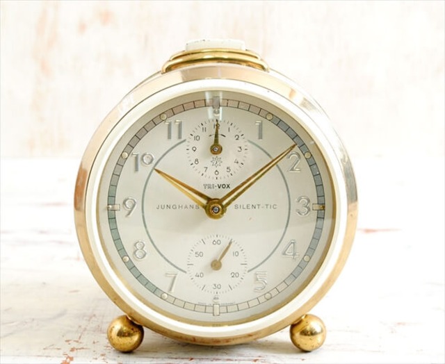 ドイツ製 ヴィンテージ Junghans Trivox-silentic 手巻き 目覚まし時計 