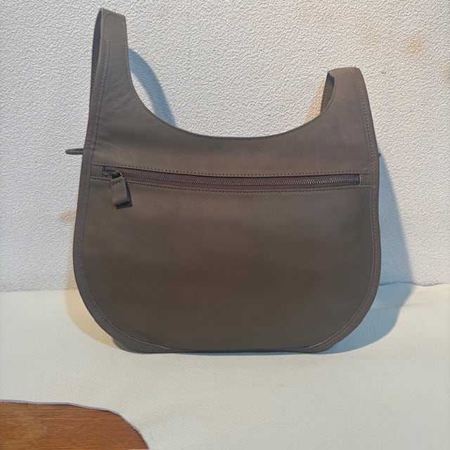 B.stuff　再入荷！被せシンプルショルダー