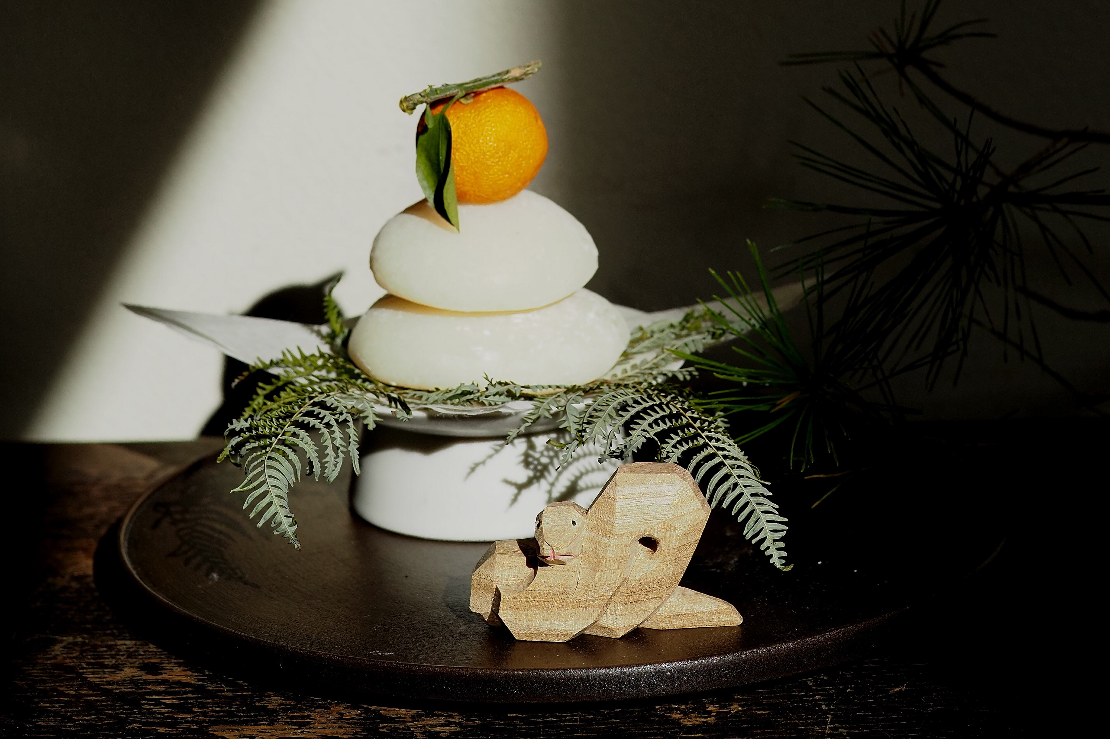 奈良一刀彫 浦弘園 干支「巳」 | 陶屋なづな