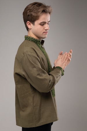 ウクライナ刺繍ヴィシヴァンカ　クロスステッチ手刺繍　Lサイズ　メンズ