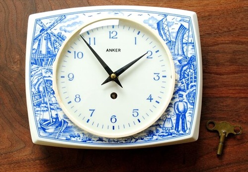 ドイツ製 ANKER 手巻き 壁時計 陶器フレーム ヴィンテージ 壁掛け時計 アンティーク ゼンマイ式 ig0957