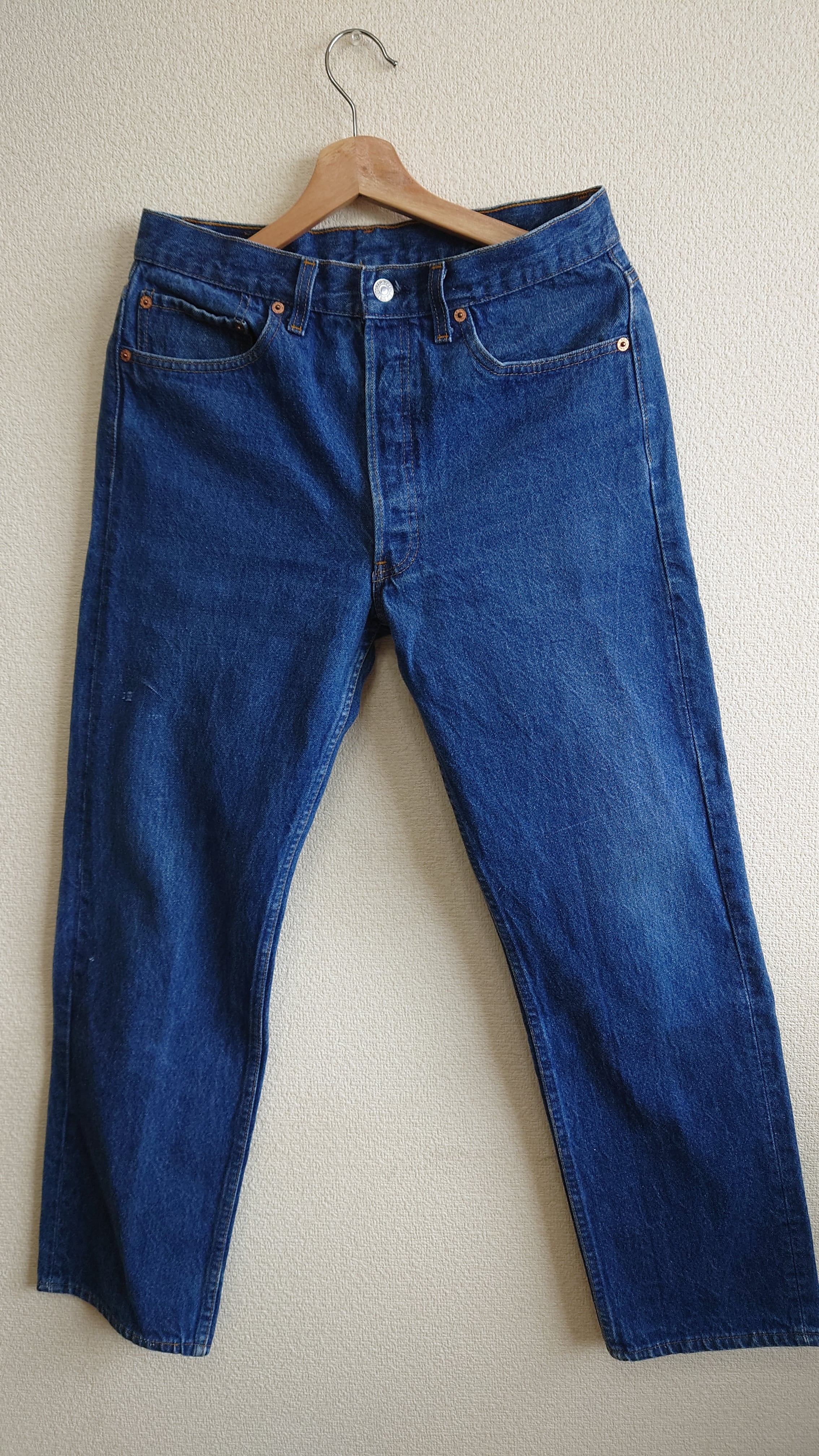 リーバイスの80s、赤耳501。綺麗な色のノーリペアです！ Levi's 501 80's 赤耳 ノーリペア | Msvintage