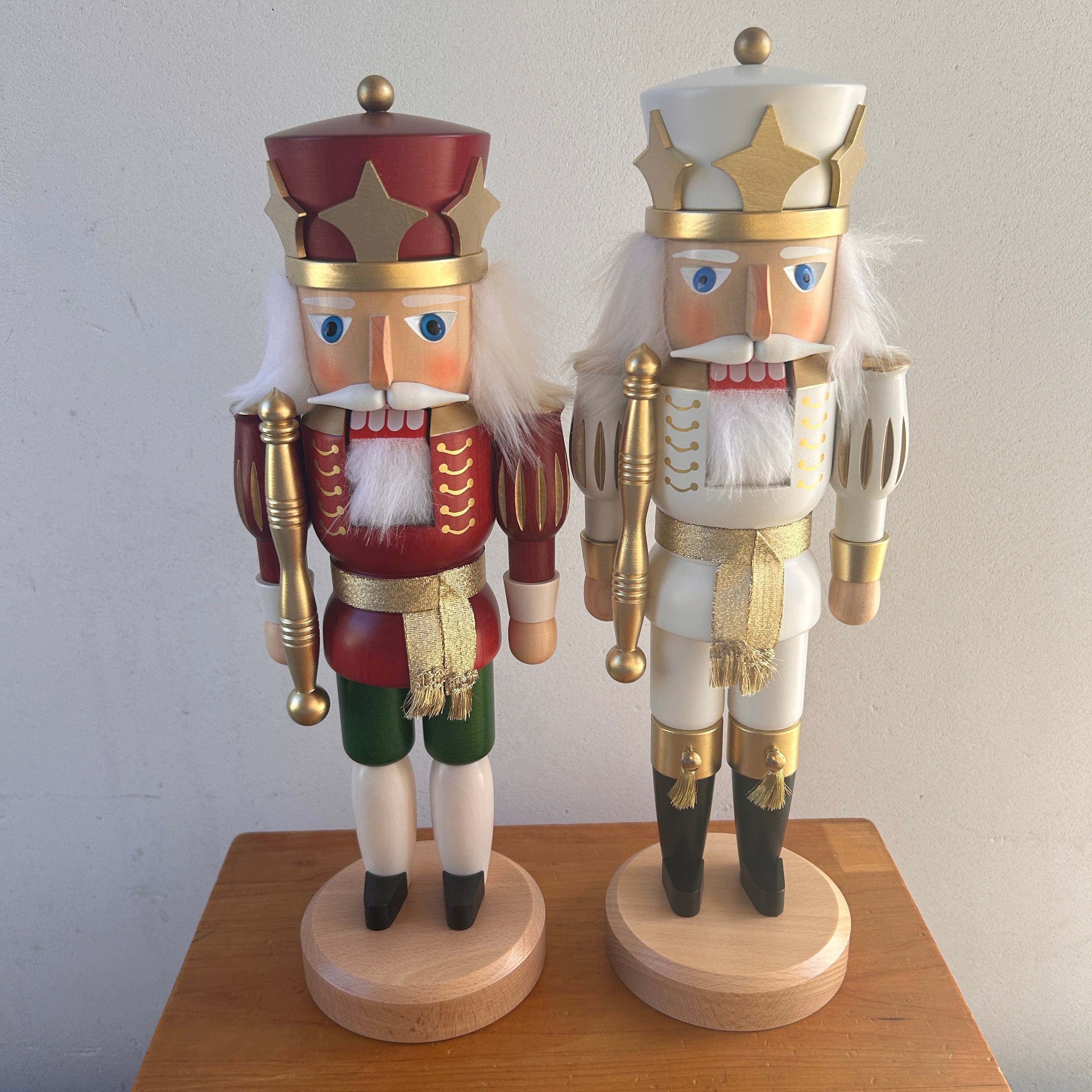 くるみ割り人形 ドイツ キング 王様/白の王様 2体セット（まとめて） ウルブリヒト工房】くるみ割り人形 王様 白／金 | 木ままや