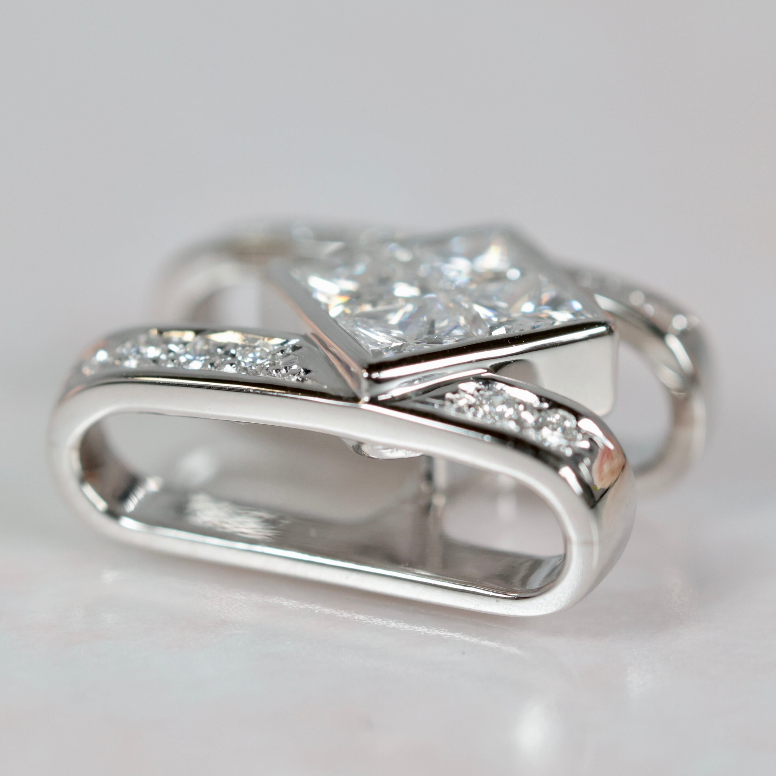 Pt900 田崎 TASAKI ダイヤモンド ペンダント トップ プリンセス Pt900 田崎 TASAKI ダイヤモンド ペンダント トップ プリンセス
