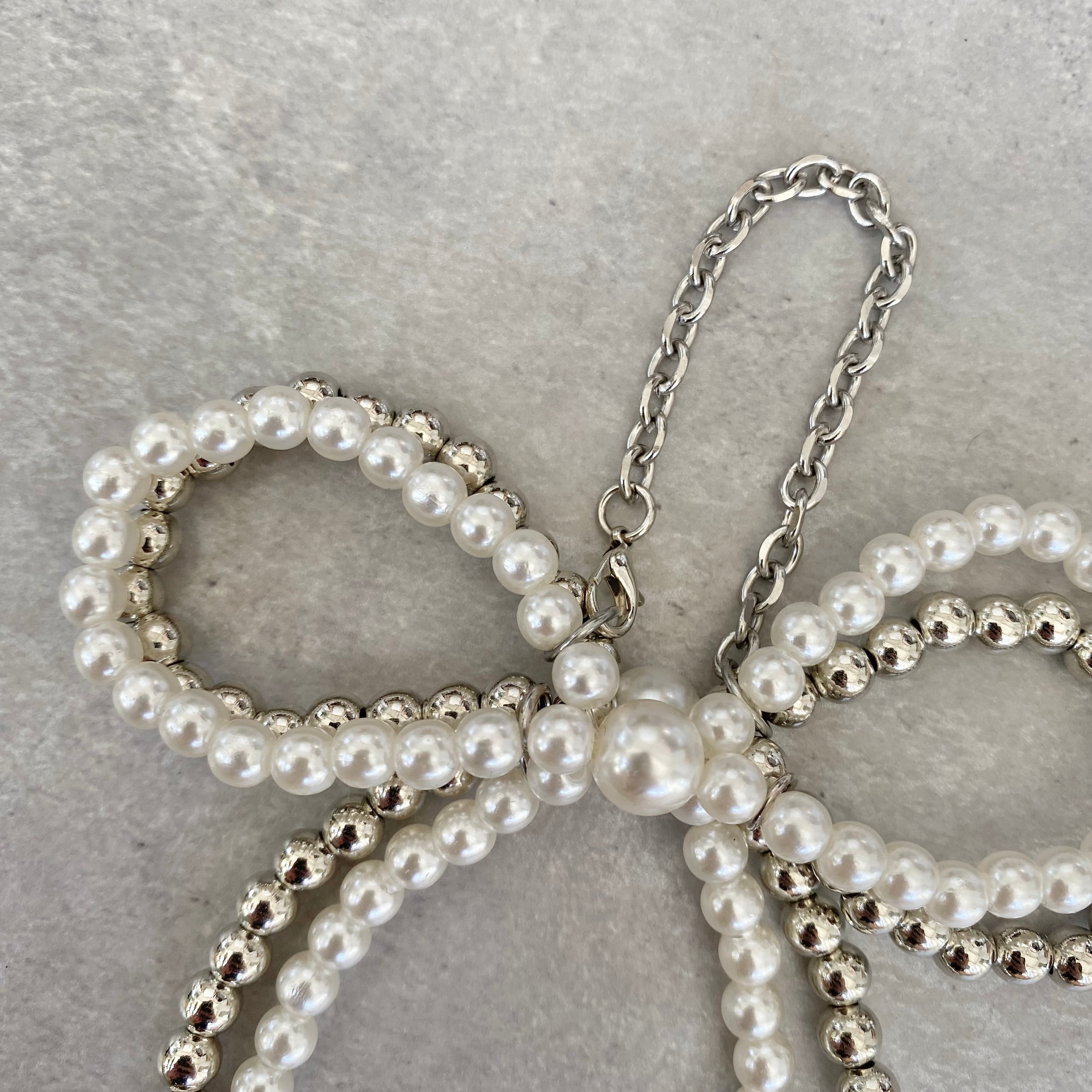 パールリボンチャーム | conforobe(コンフォローブ)