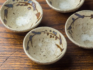 豆小鉢 黍紋（豆鉢・お猪口）／西川真衣