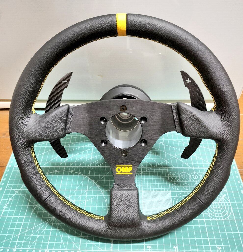 OMP ステアリング TARGA スエード 330mm OD/2005/NN OMP ステアリング