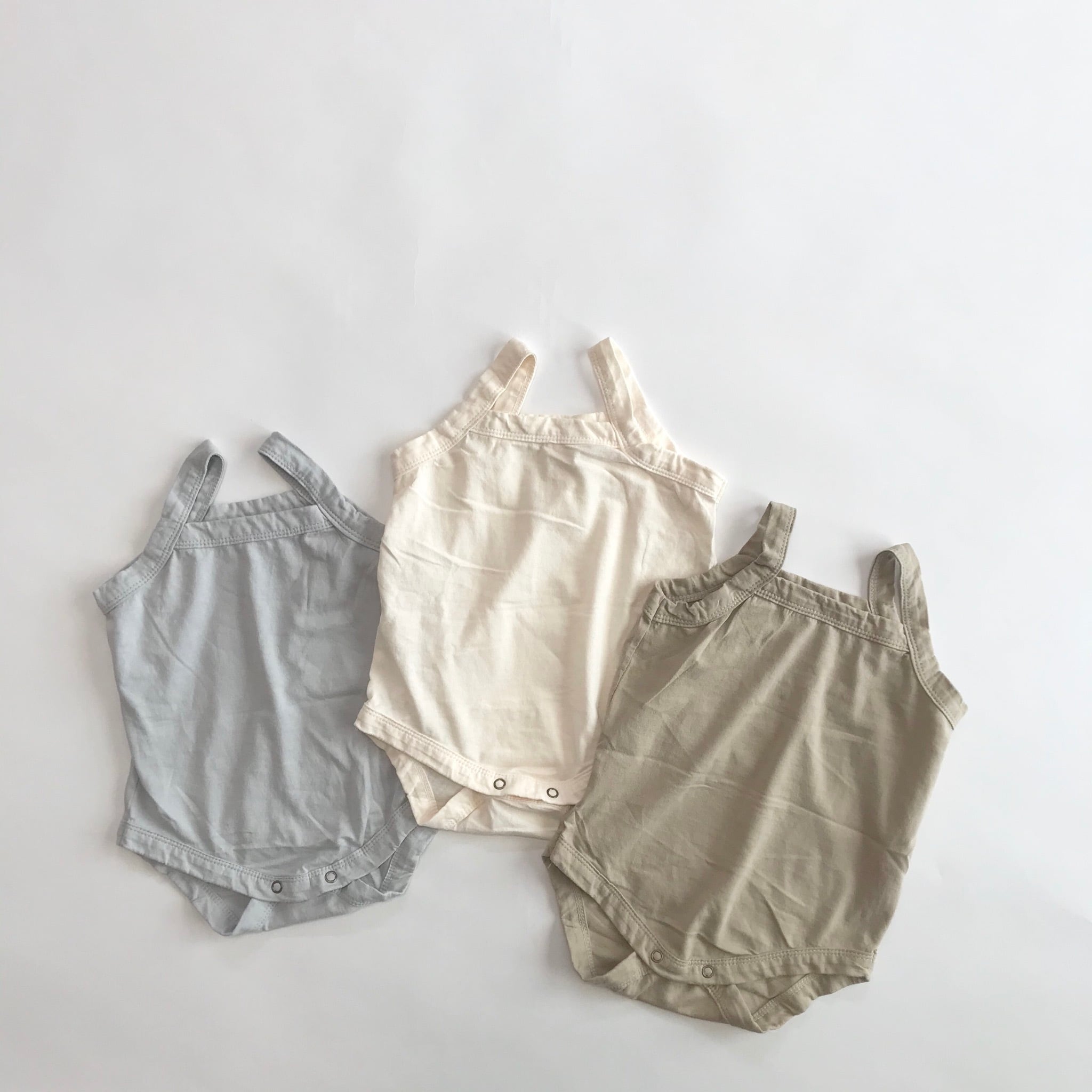 プレーンキャミロンパース