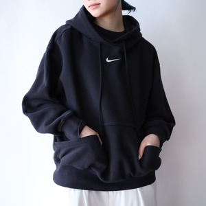 " NIKE " center logo design sweat parka