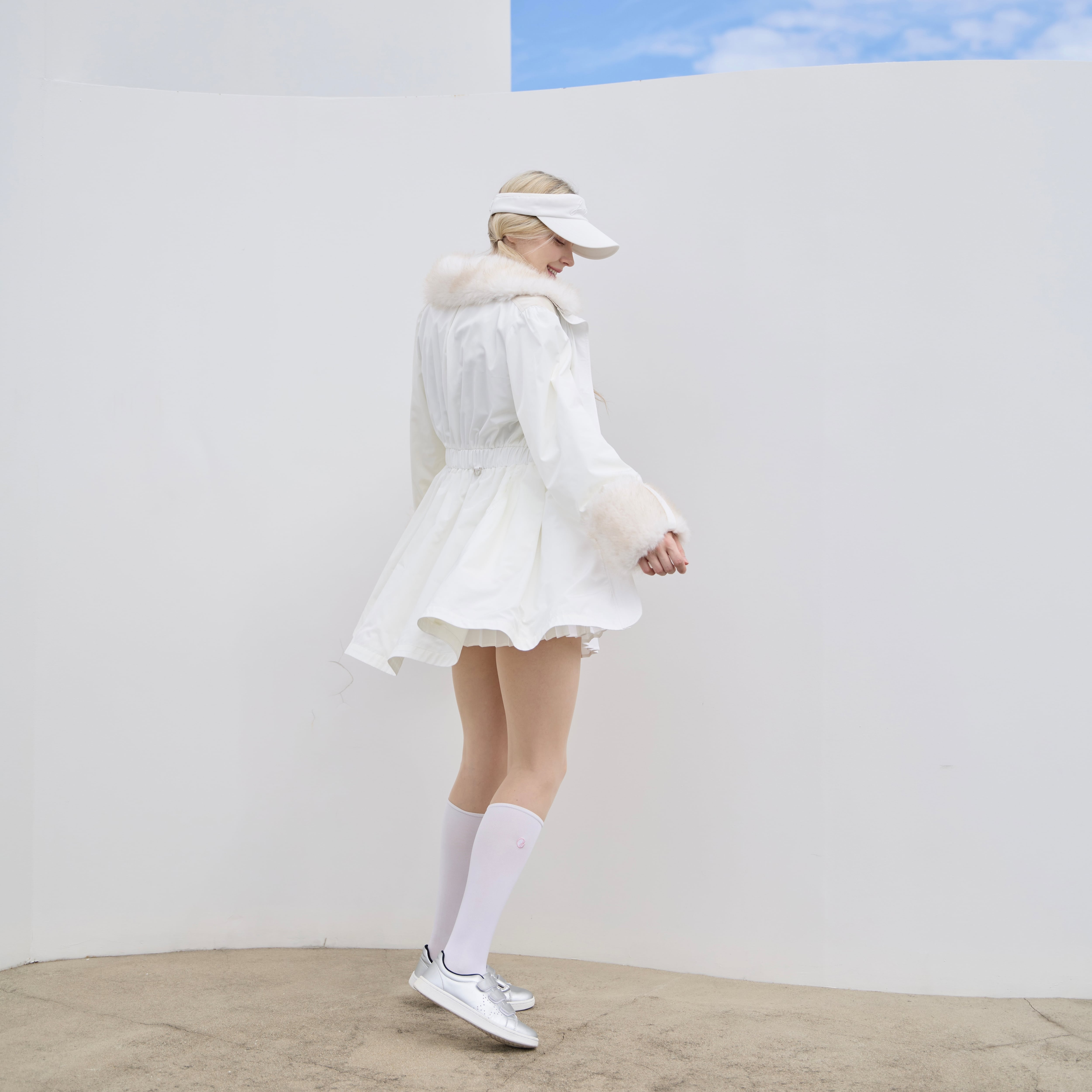 4-way fur windbreaker dress Transformable windbreaker Dress(White