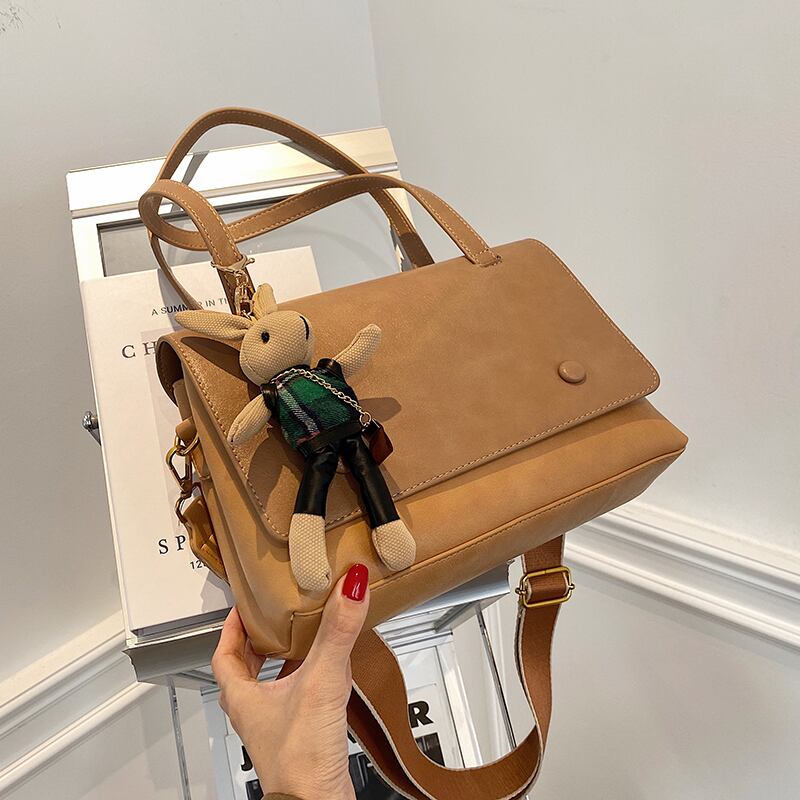 オータムウィンターショルダーバッグ ペンダント 秋物 冬物 スクウェア メッセンジャーバッグ 手作りハンドバック42617011269