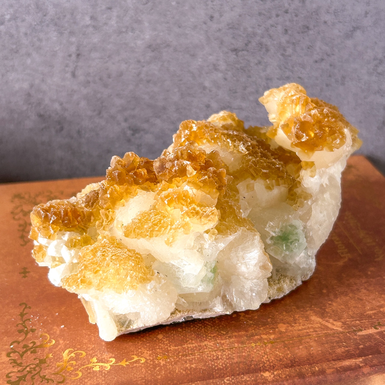 スティルバイト・グリーンアポフィライト・カルサイト